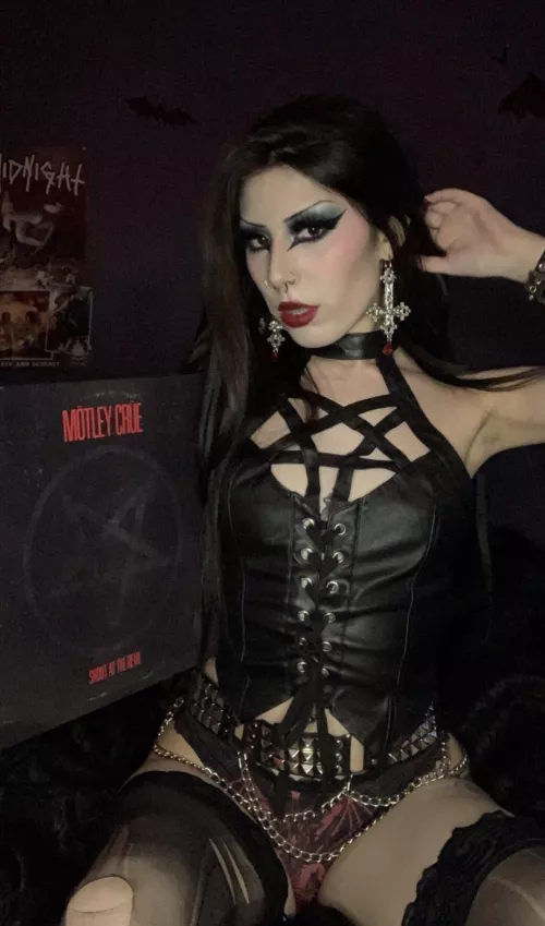 Come spin some records with me <3 by VesperaTepes