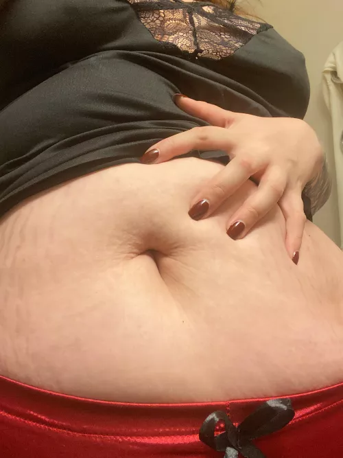 Come squeeze it, it’s super soft and cozy 😌 by CreamyHippolicious