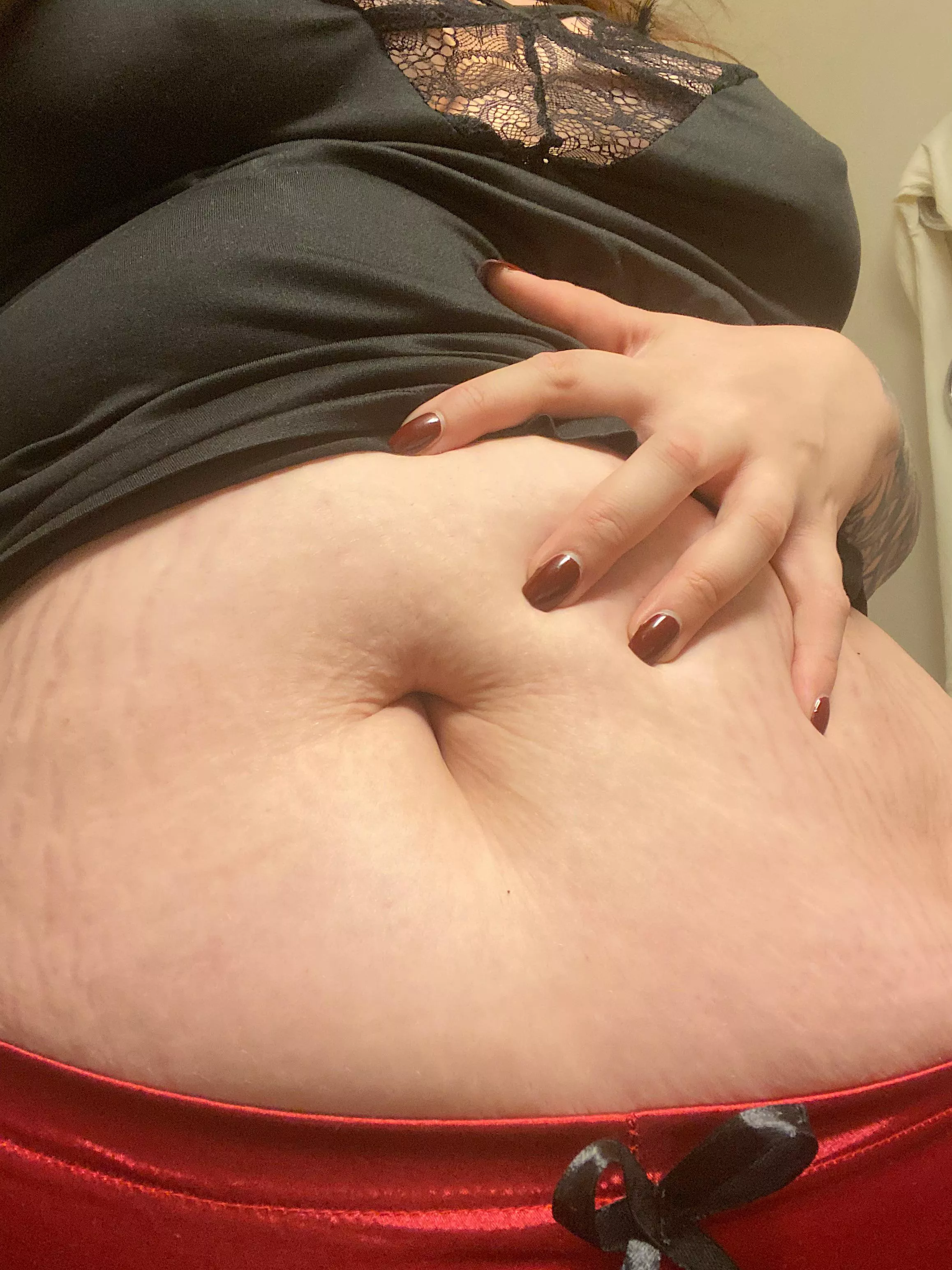 Come squeeze it, it’s super soft and cozy 😌 posted by CreamyHippolicious