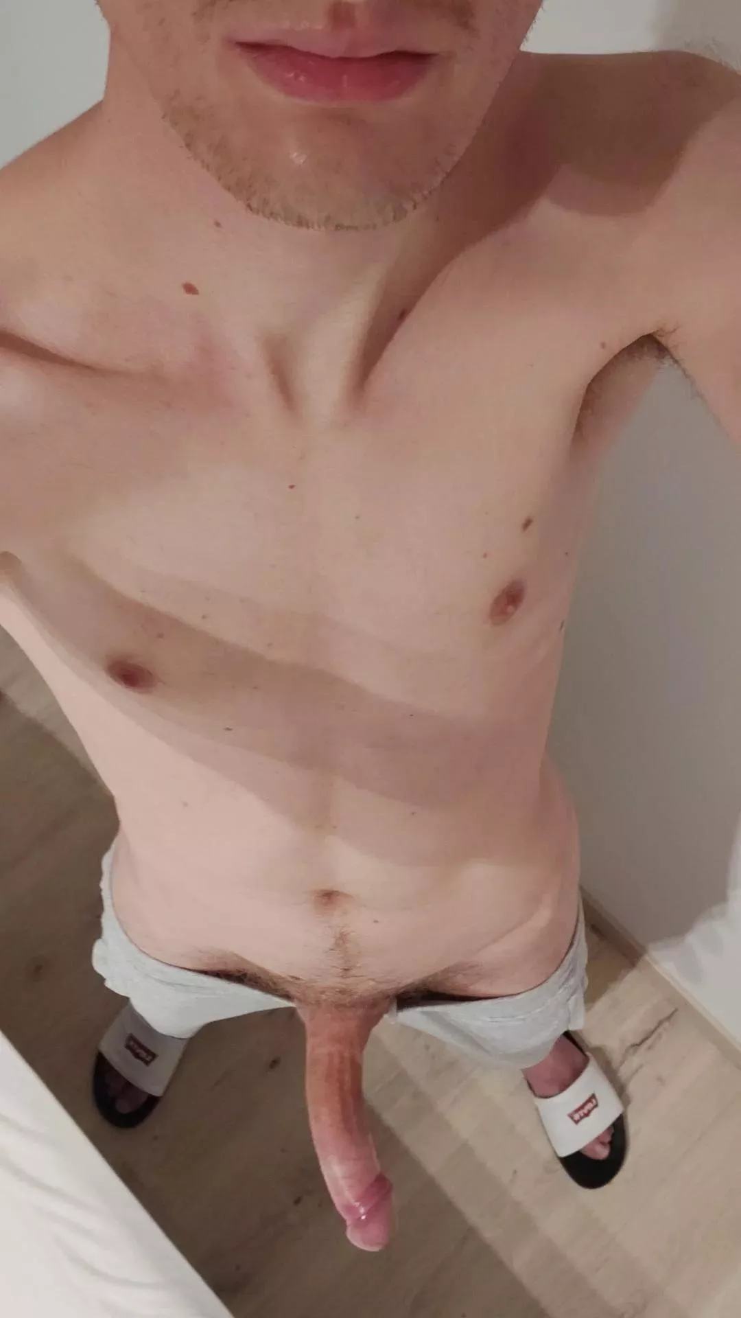 Come suck my cock please posted by TomLawrenceXXX