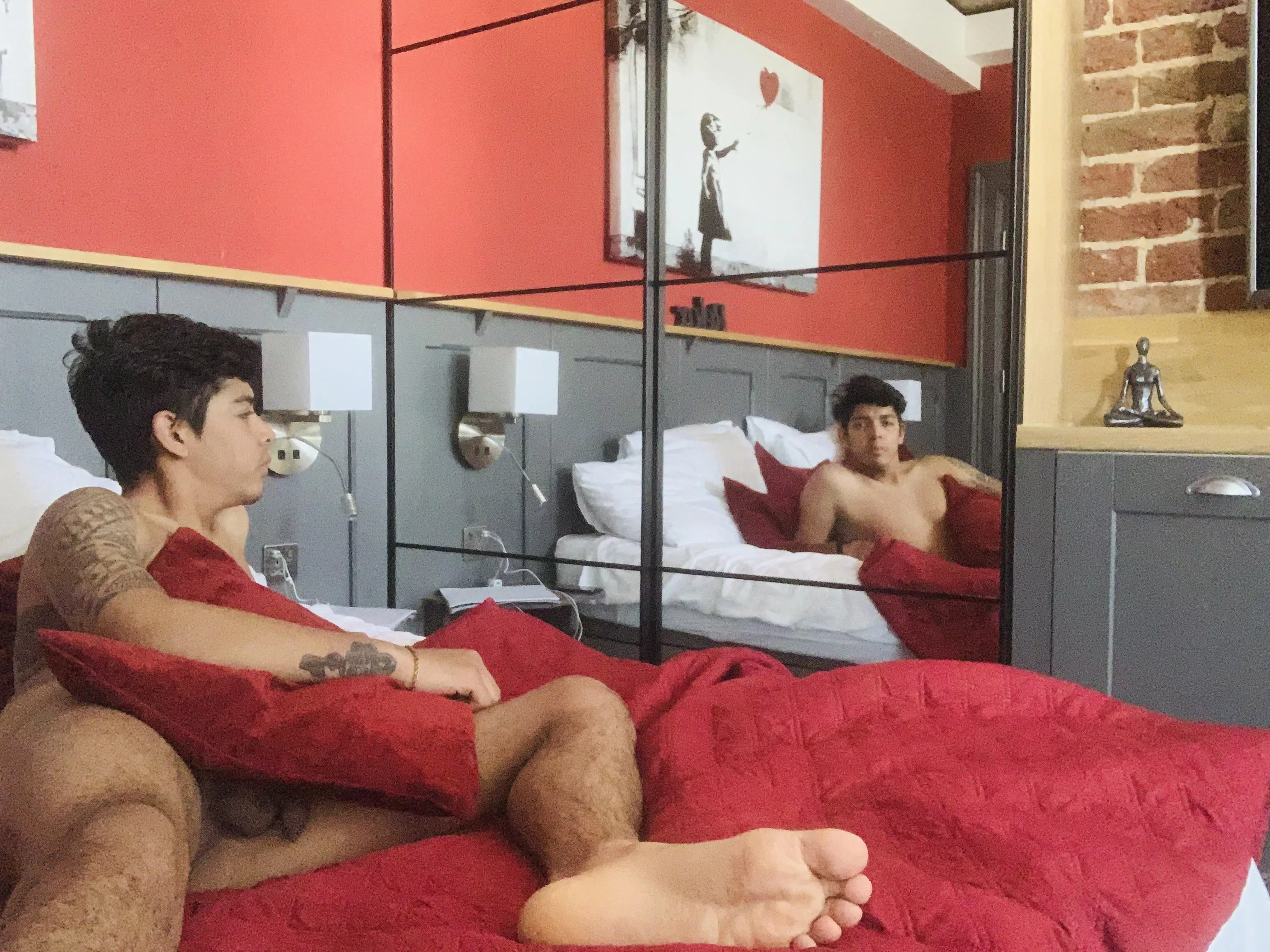 Come to bed posted by danielferrara90