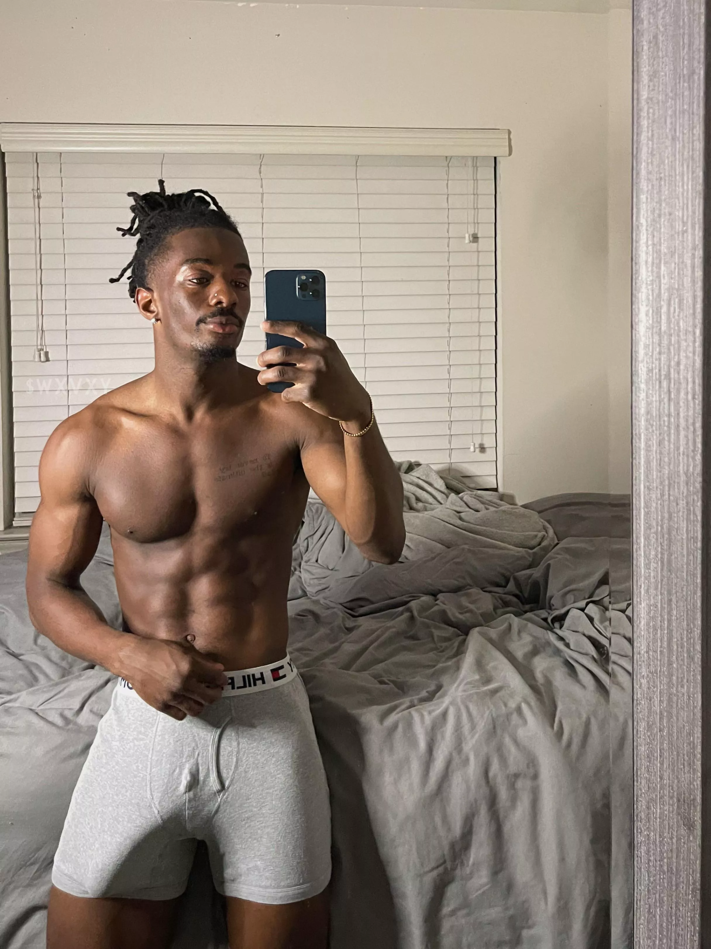 Come to bed posted by camsonlyfans