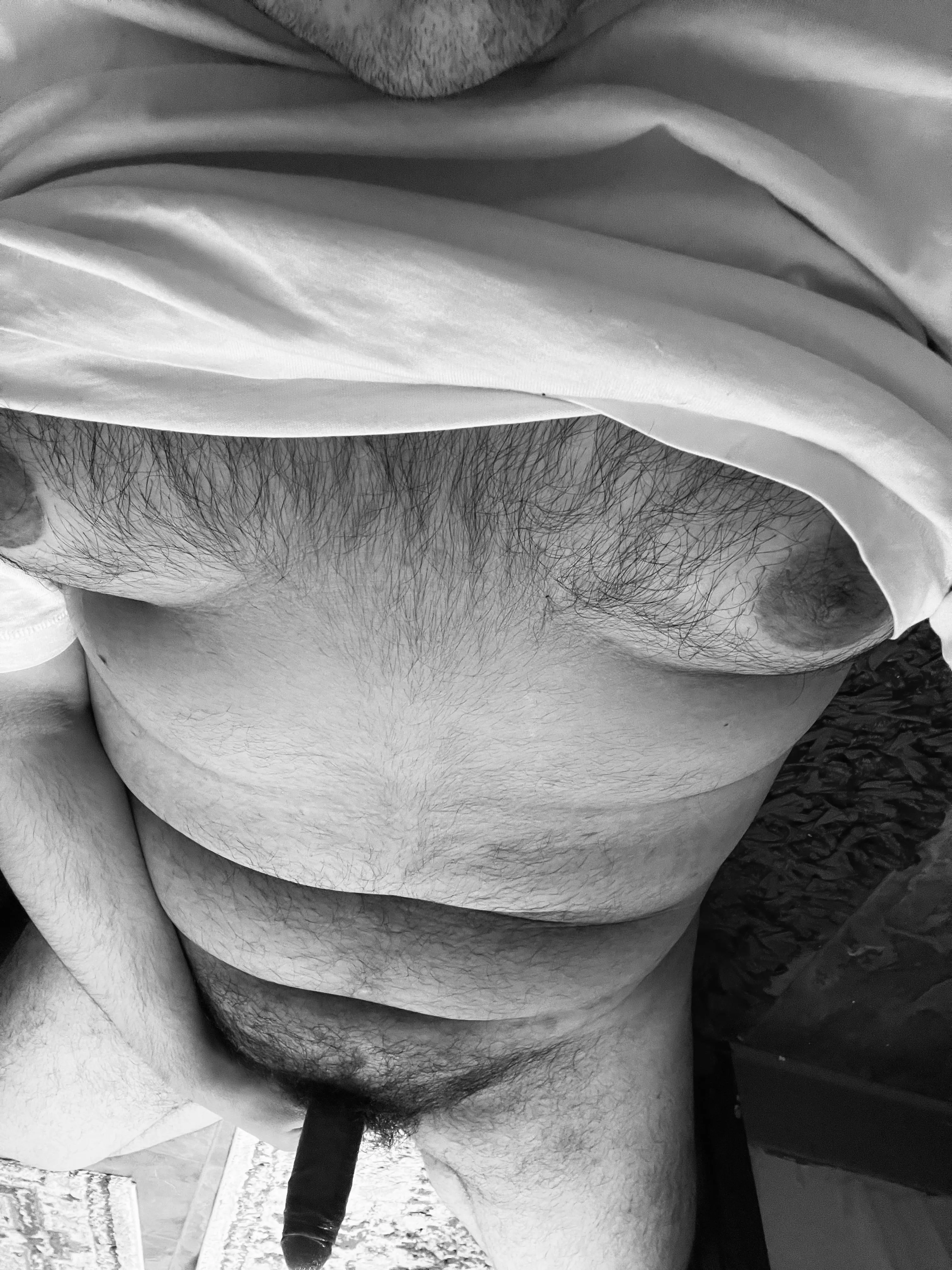 Come touch my horny body! I’m so horny posted by Latinoboi_