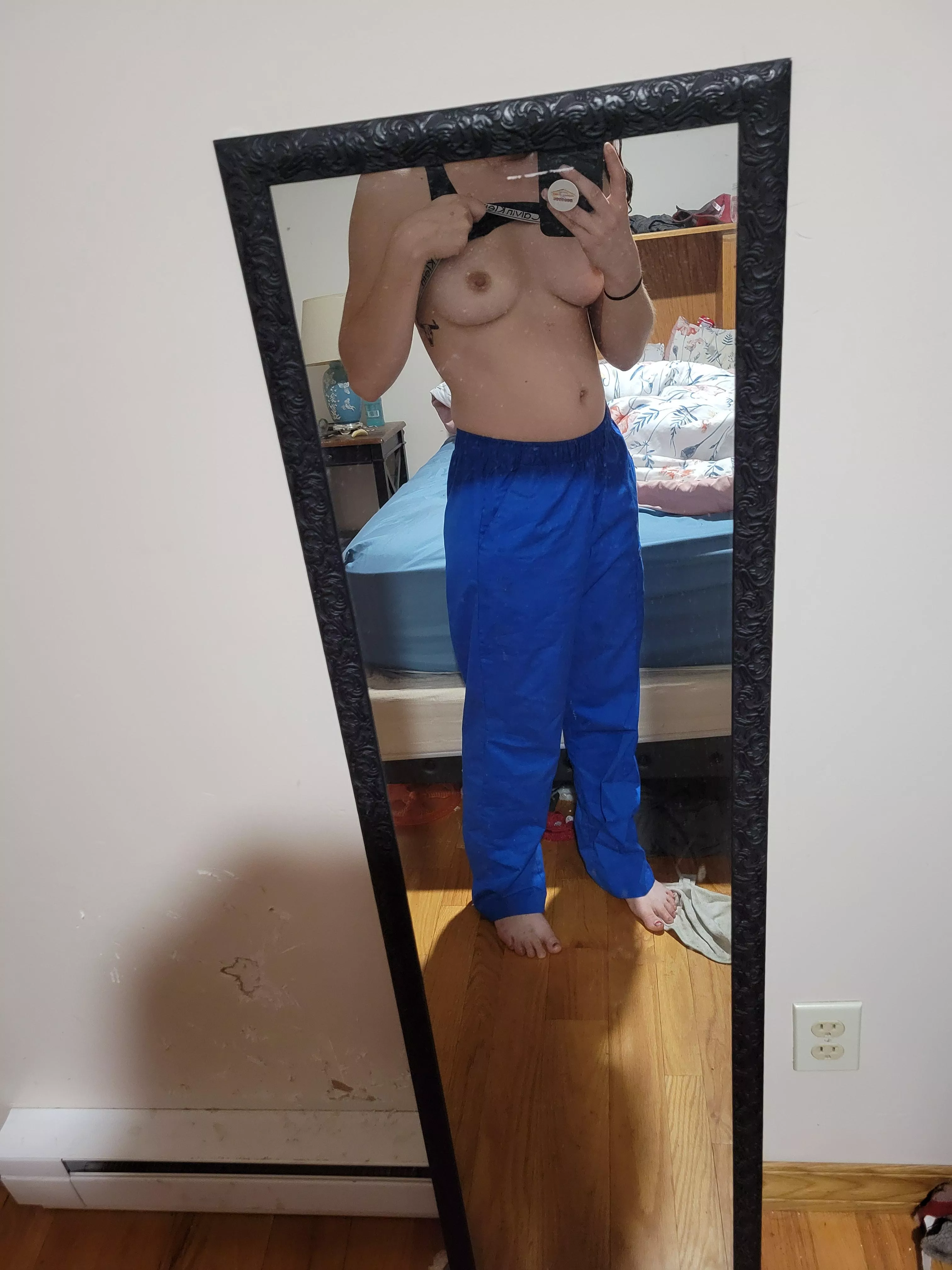 come watch me take the rest off.....at work 😉 posted by lost4578