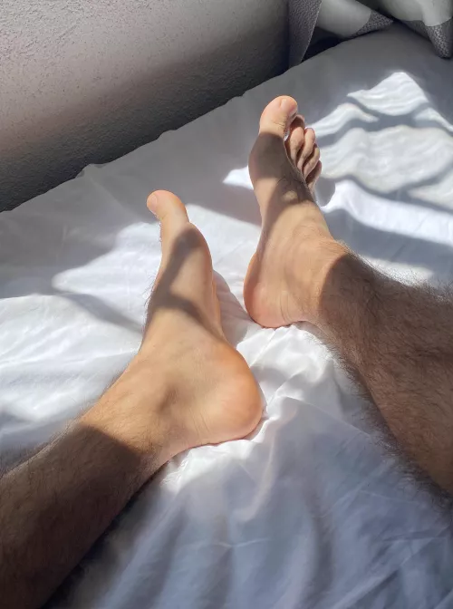 Come worship my feet 🦶 by COCKM4NN