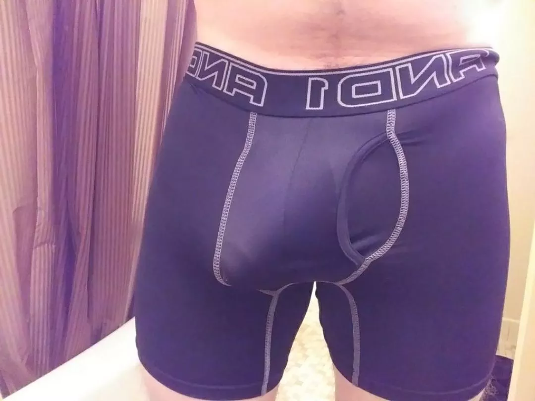 Come worship my young BWC. 25yo Make. Dm and tell me what you would do for it. posted by sublime_guyy