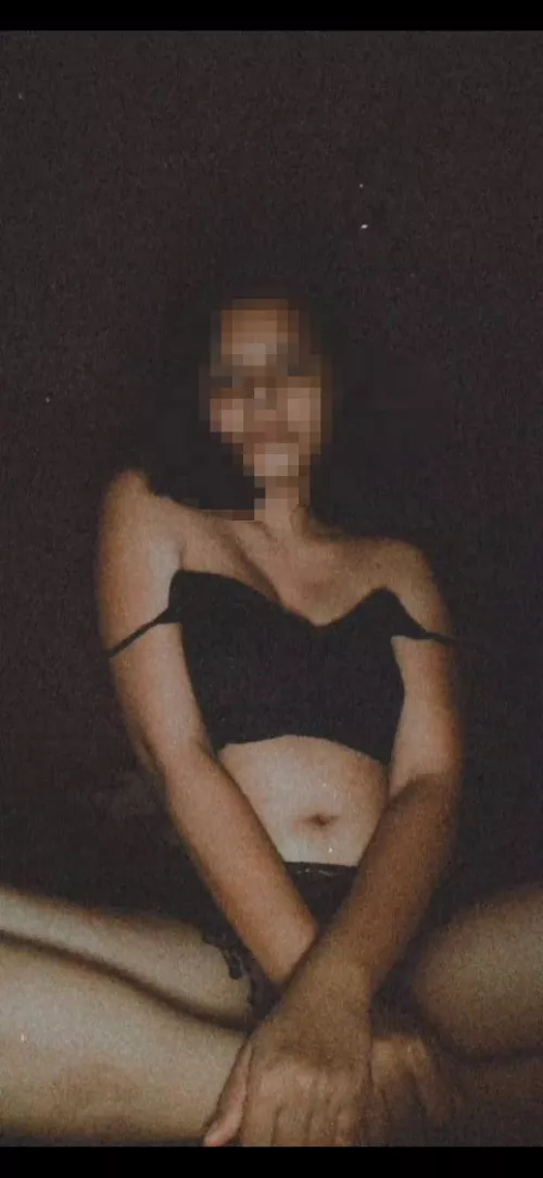 cometh the night, cometh the temptation [F] by Crazy_Negotiation_50