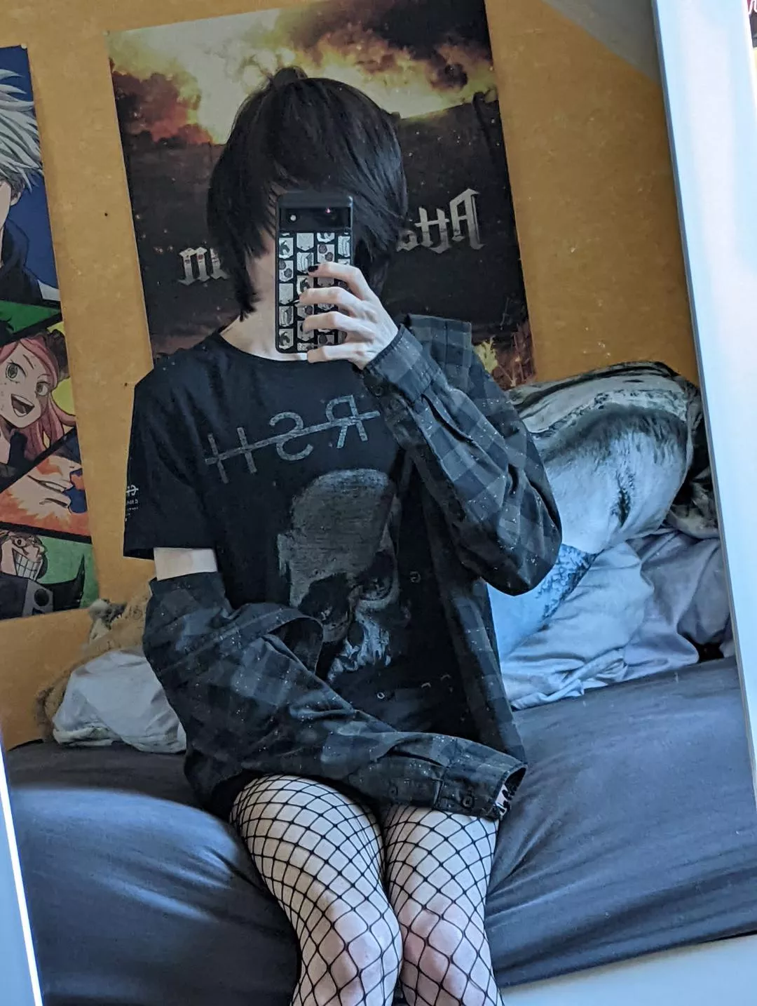 comfy saturday ^.^ posted by FemboyTarion