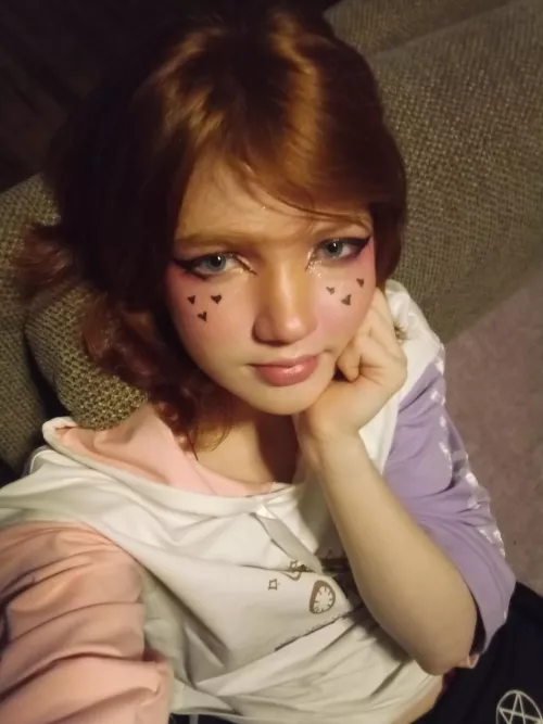 Comfyyyy by useless_human-1798