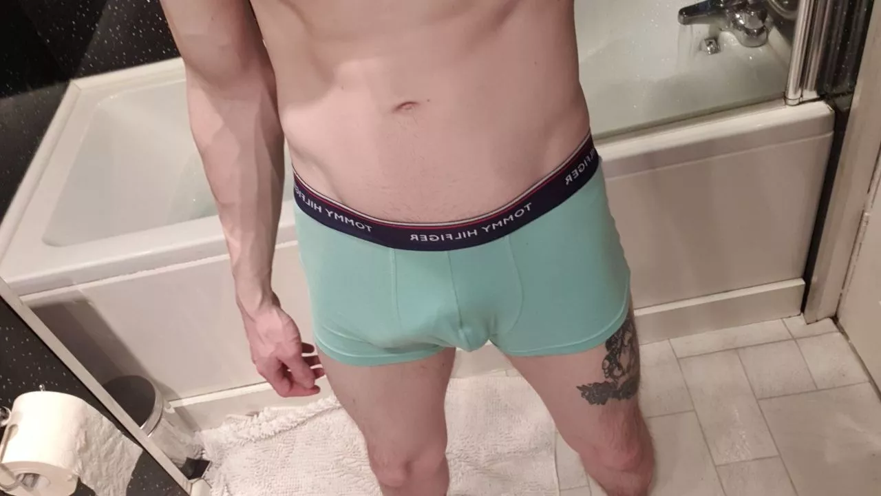 Coming? 😏 posted by BritishGuyGone420