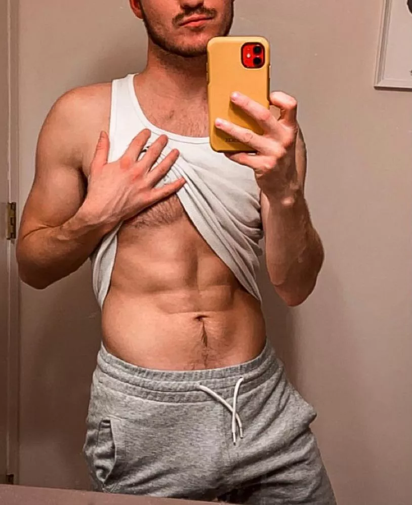 Commando bulge in my sweats posted by TheNickTaylor