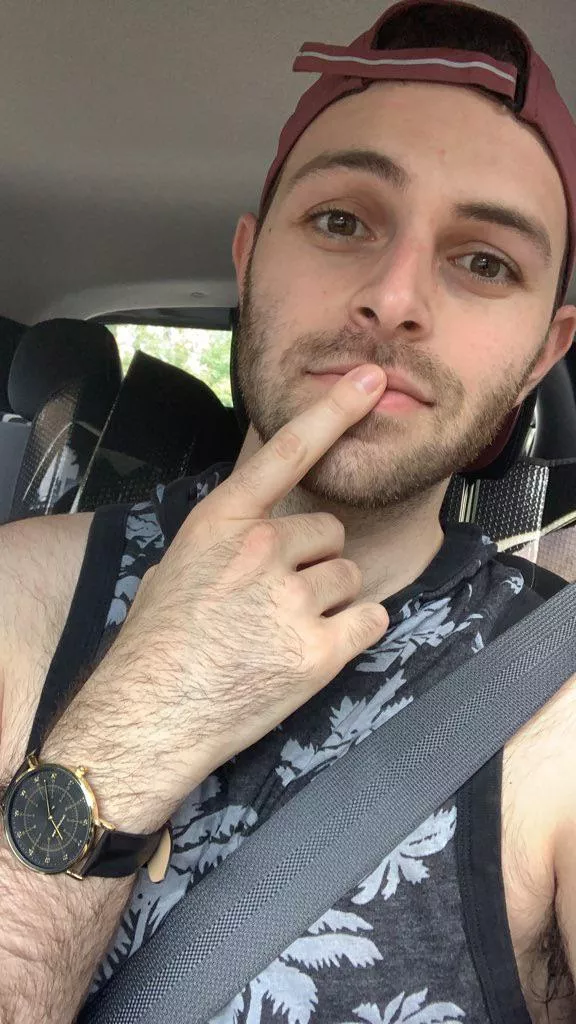 Comment what game you’re really into at the moment! I’m shiny hunting in Pokémon white 2 and constantly playing animal crossing posted by Own-Fortune-7848