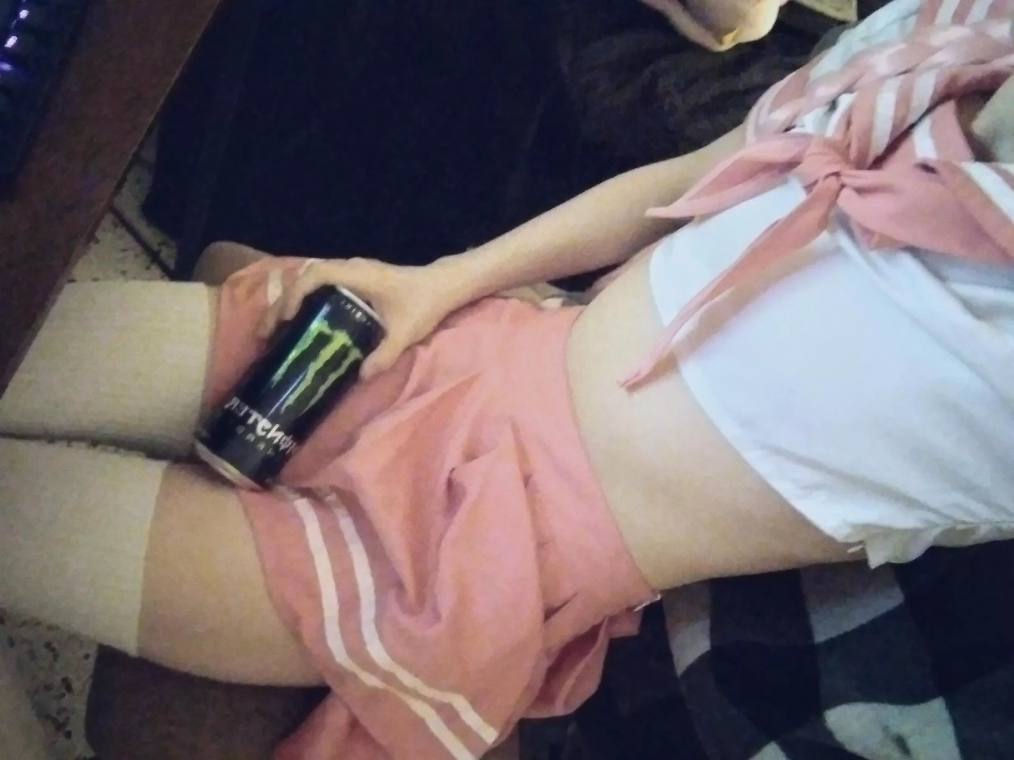 competitive gayming attire :3 posted by knwaifuuu