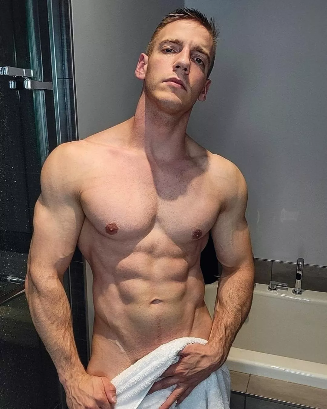 Confidence are the prettiest things you can wear 😜 posted by John_fitness91