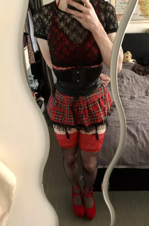 Corset by ExponentialComponent