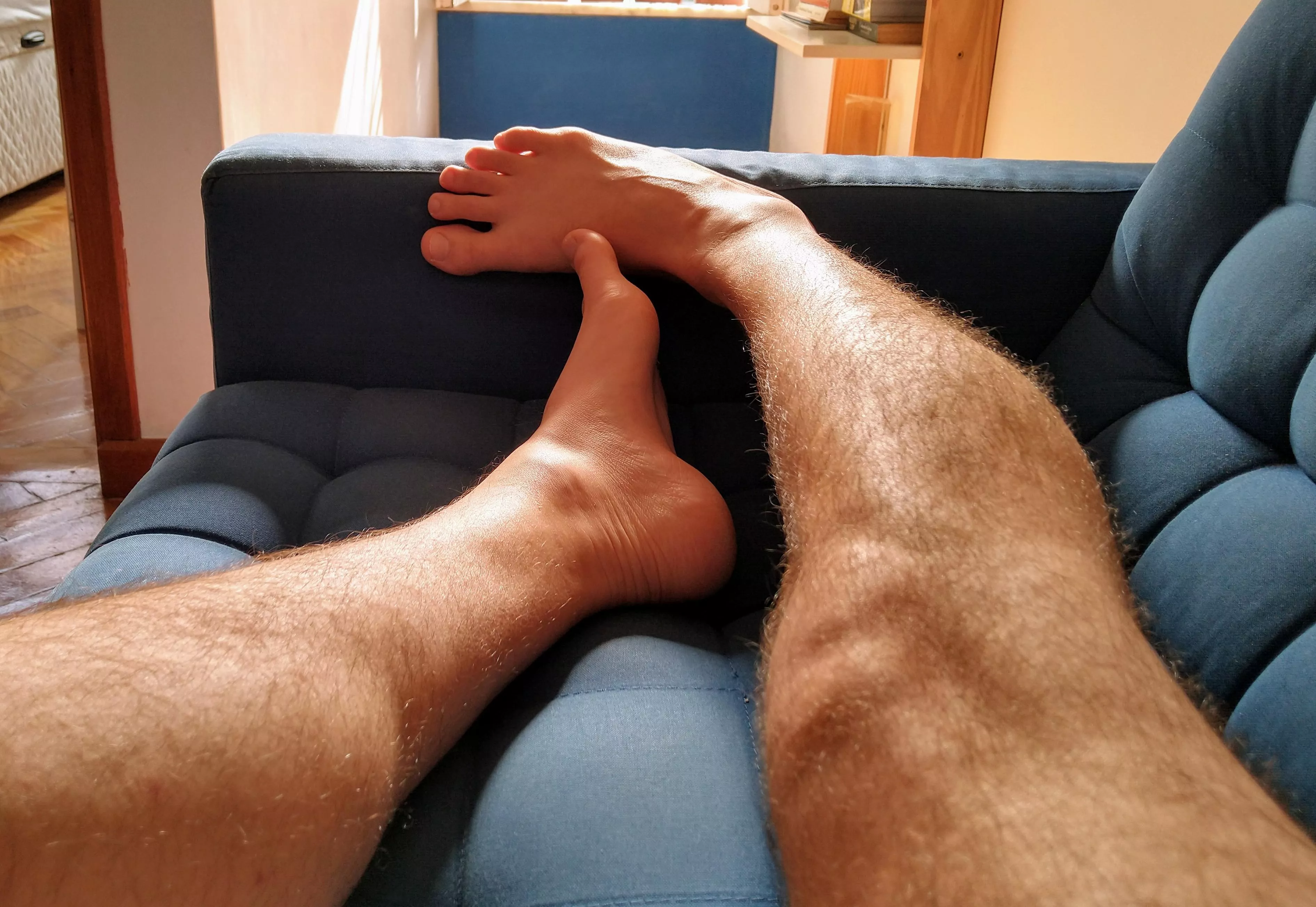 ��Couch surfing posted by interjectseize