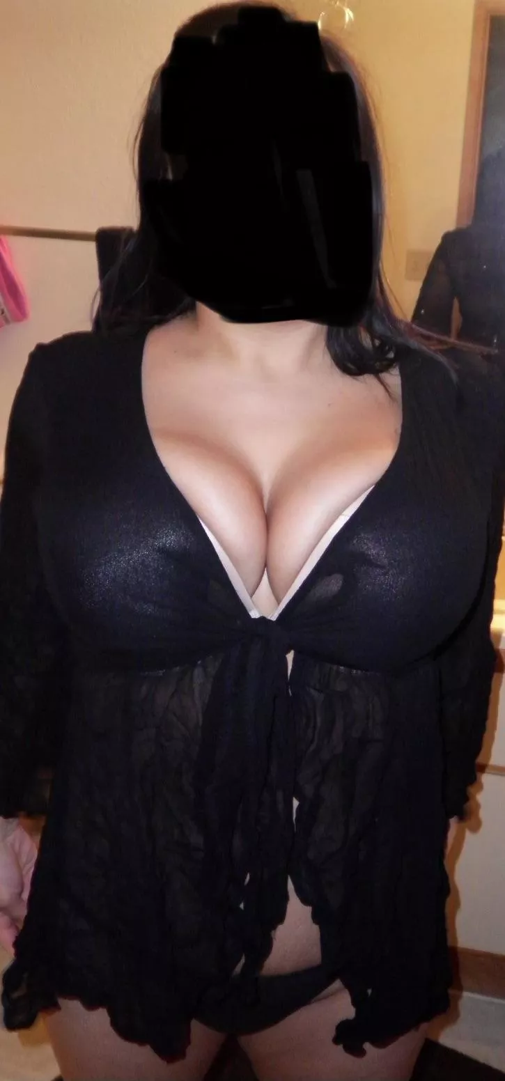 Could I be a Hotwife? posted by HotLadyMama69