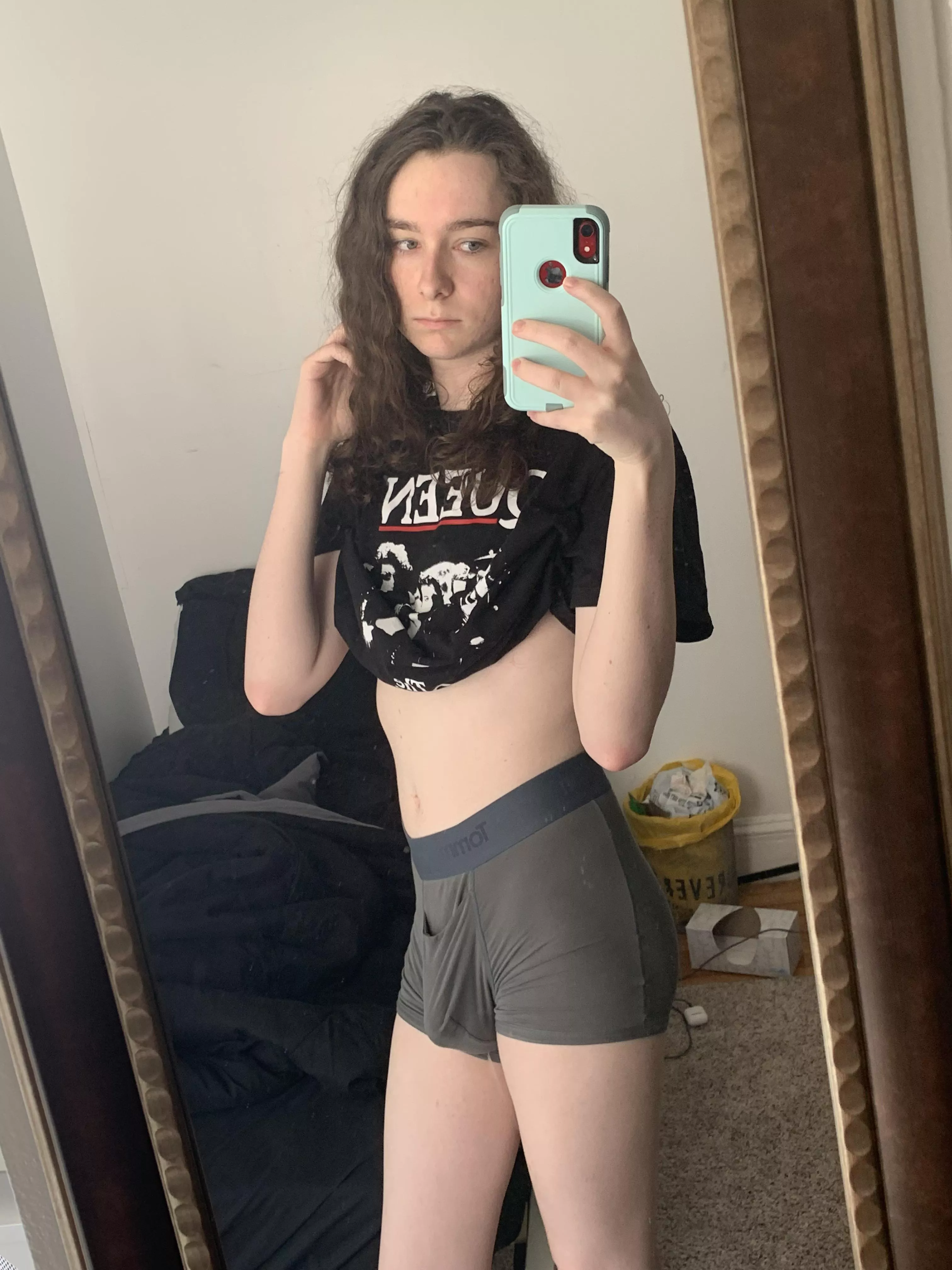 Could I internet you in some soft morning bulge? posted by amberadorbs
