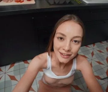 Could I make you consider dating a slim thick girl like me? | My link down below posted by teemingfiring_24