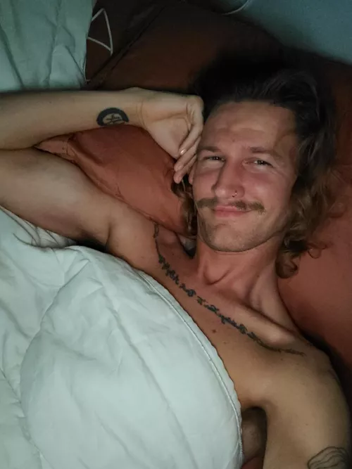 Could use a cuddle buddy. PS you have to like scary movies 👅 by morningstarbro