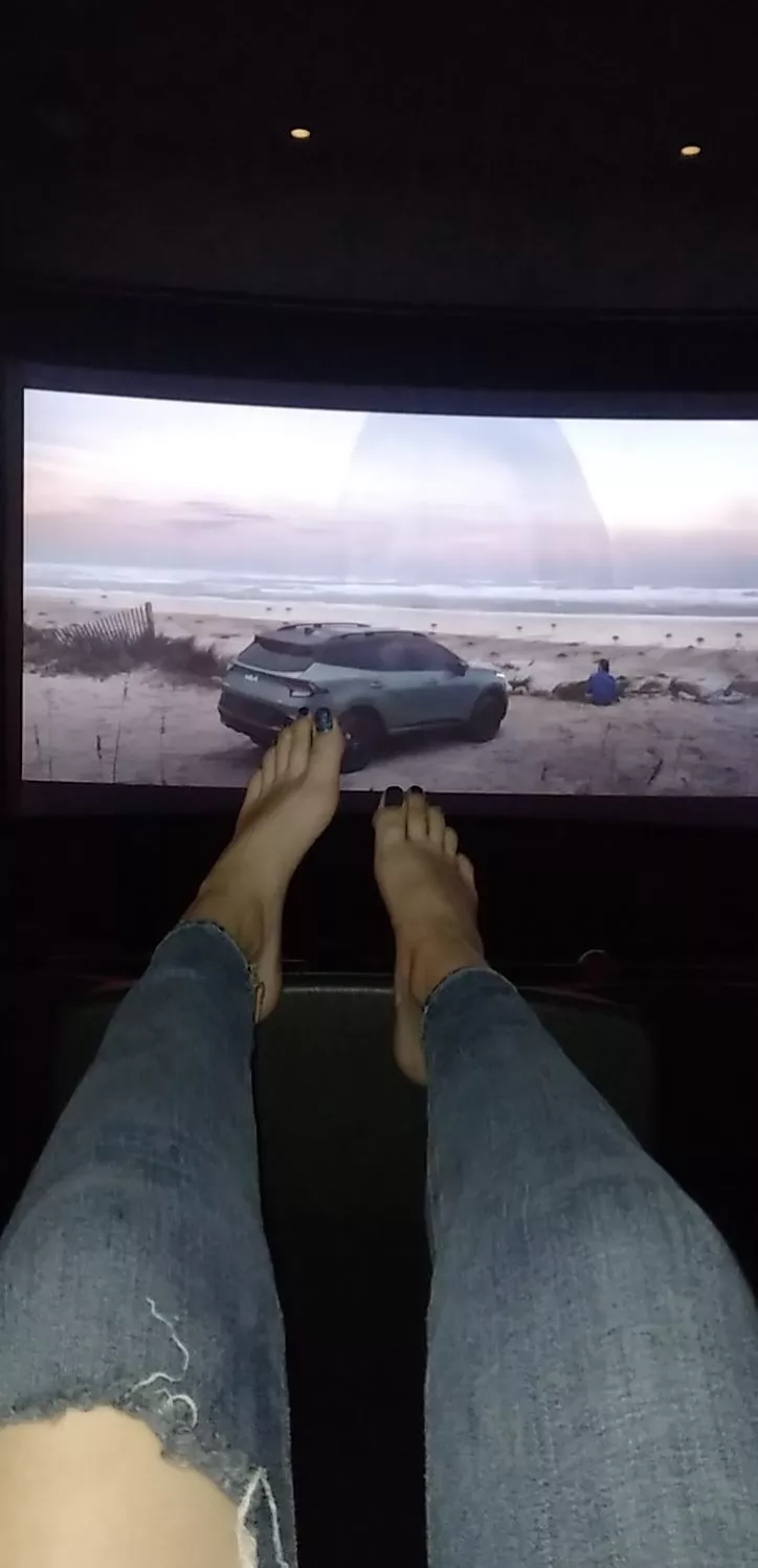 could you focus? posted by peachbabyfoot