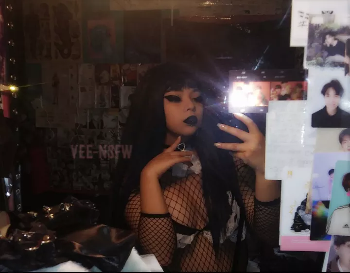 Could you handle me though? 🦇 posted by vee-nsfw