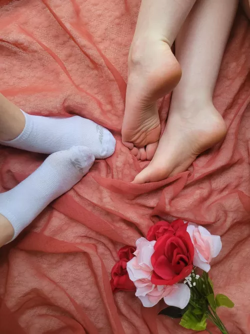could you rub our feet with your cum?🤍 by mayaxaphrodite