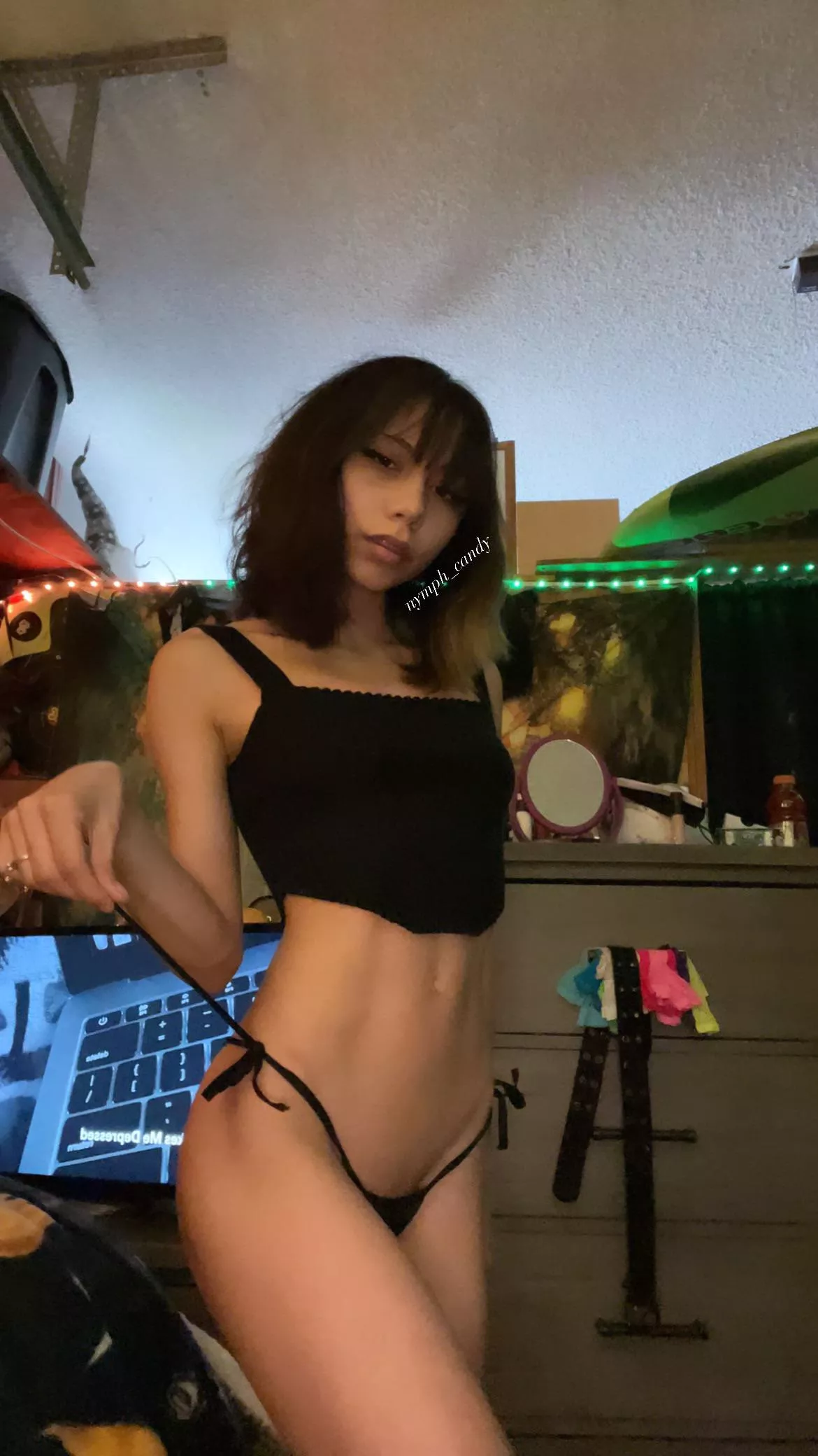 could your finger fit in my tiny bellybutton? posted by nymph_candy