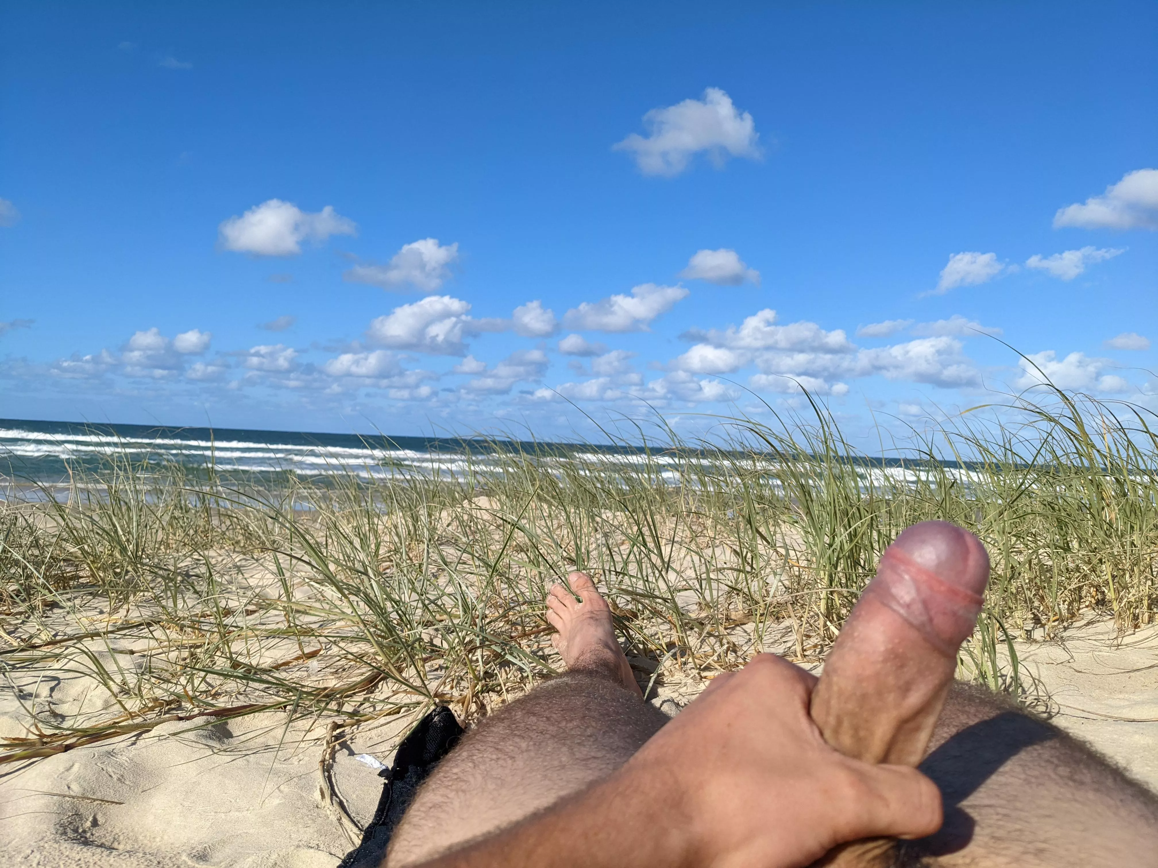 Couldn't help myself behind the dunes 🫣 posted by mercurian_atropine