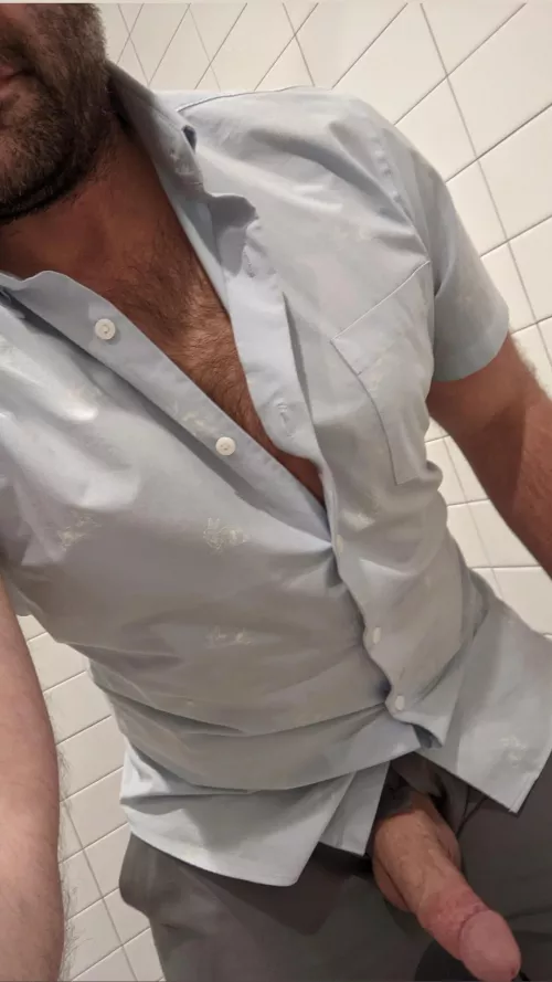 Couldn't keep this guy hidden any longer by Bisplo