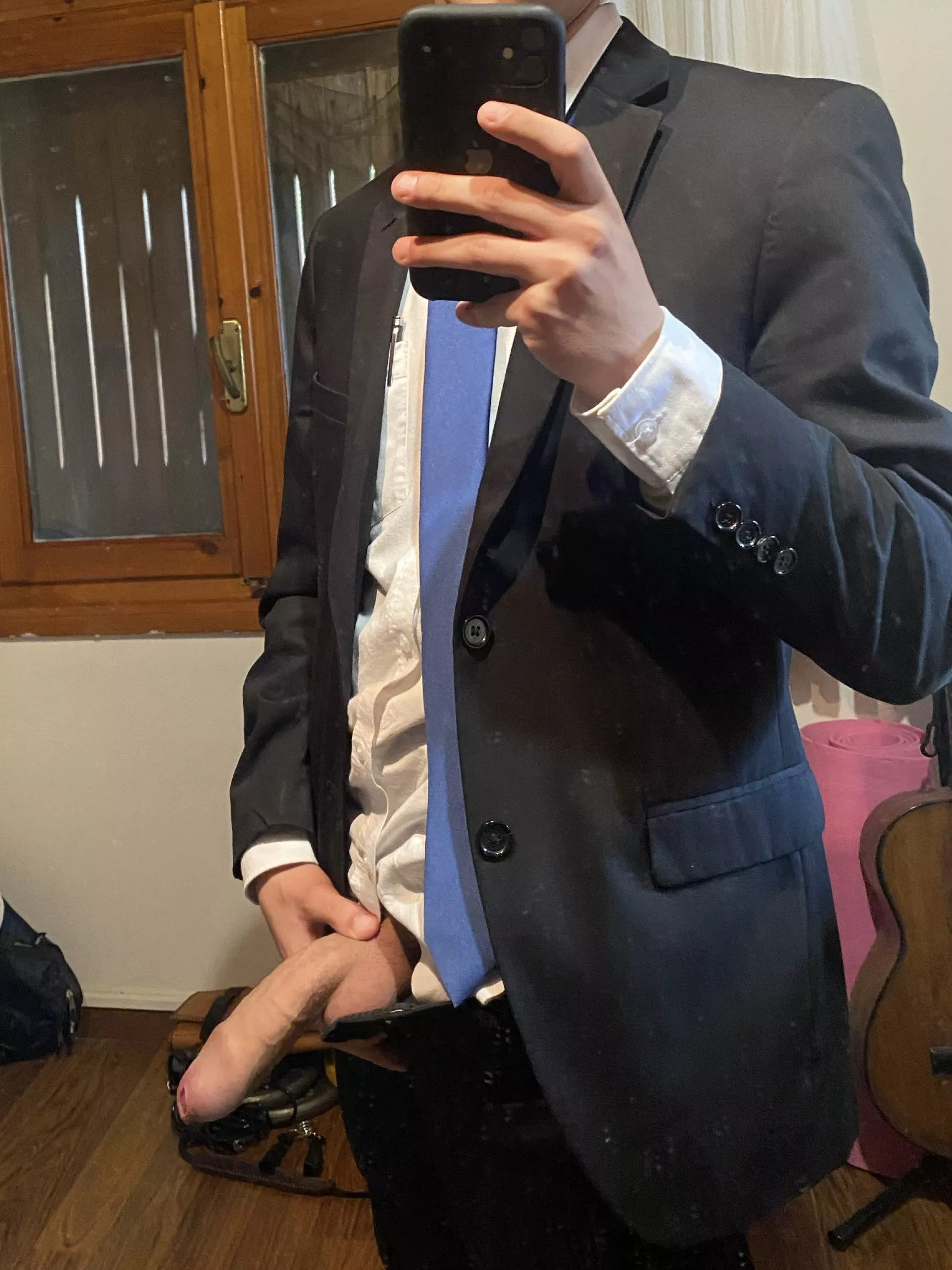 Couldn’t wait to whip it out posted by Johnny_White903