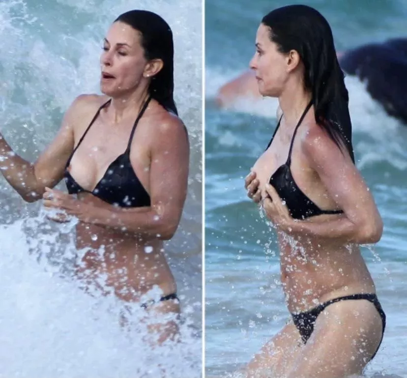 Courteney Cox posted by TheGoddamnAnswer