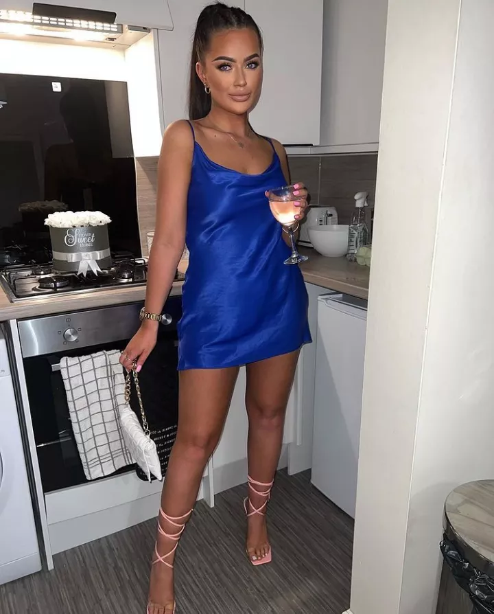 Courtney posted by corruptusextremis