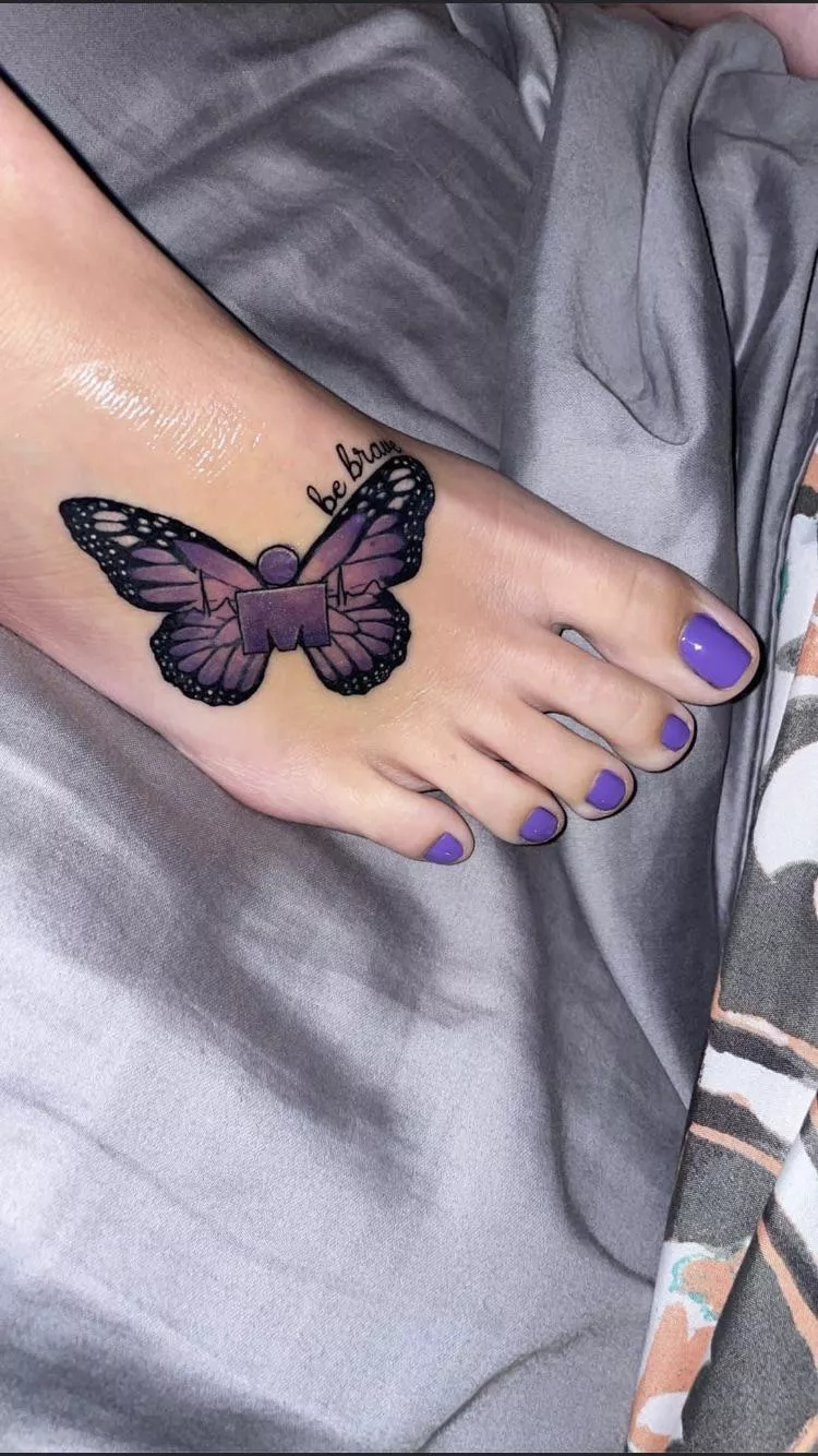 Cousin feet posted by Ok-Forever-7569