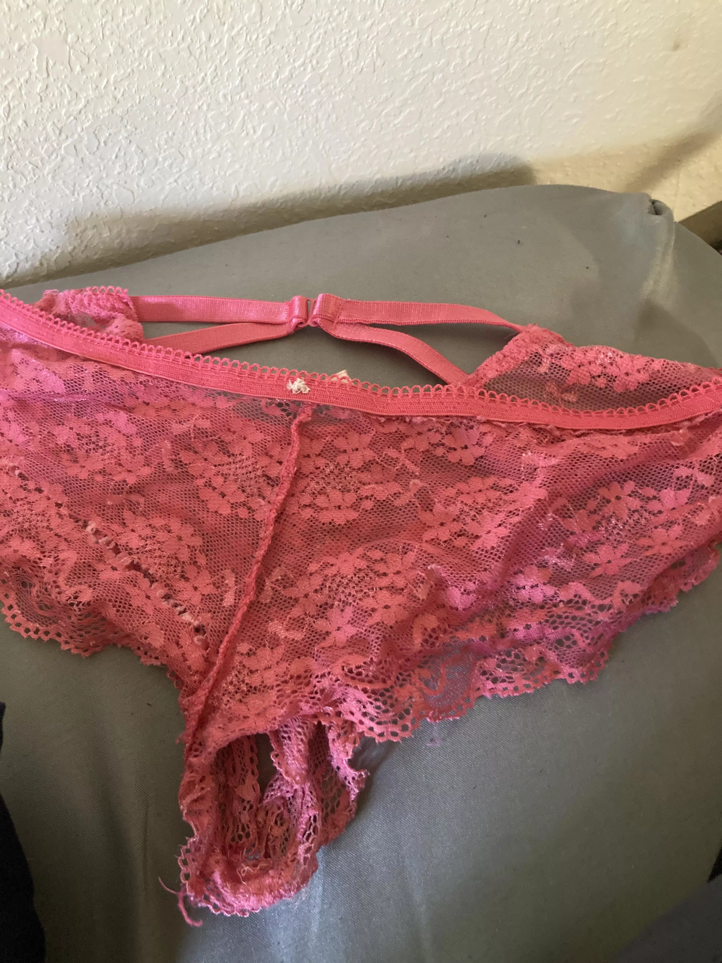 Cousins panties I couldn’t resist taking 🤤 posted by TechnicalBike7322