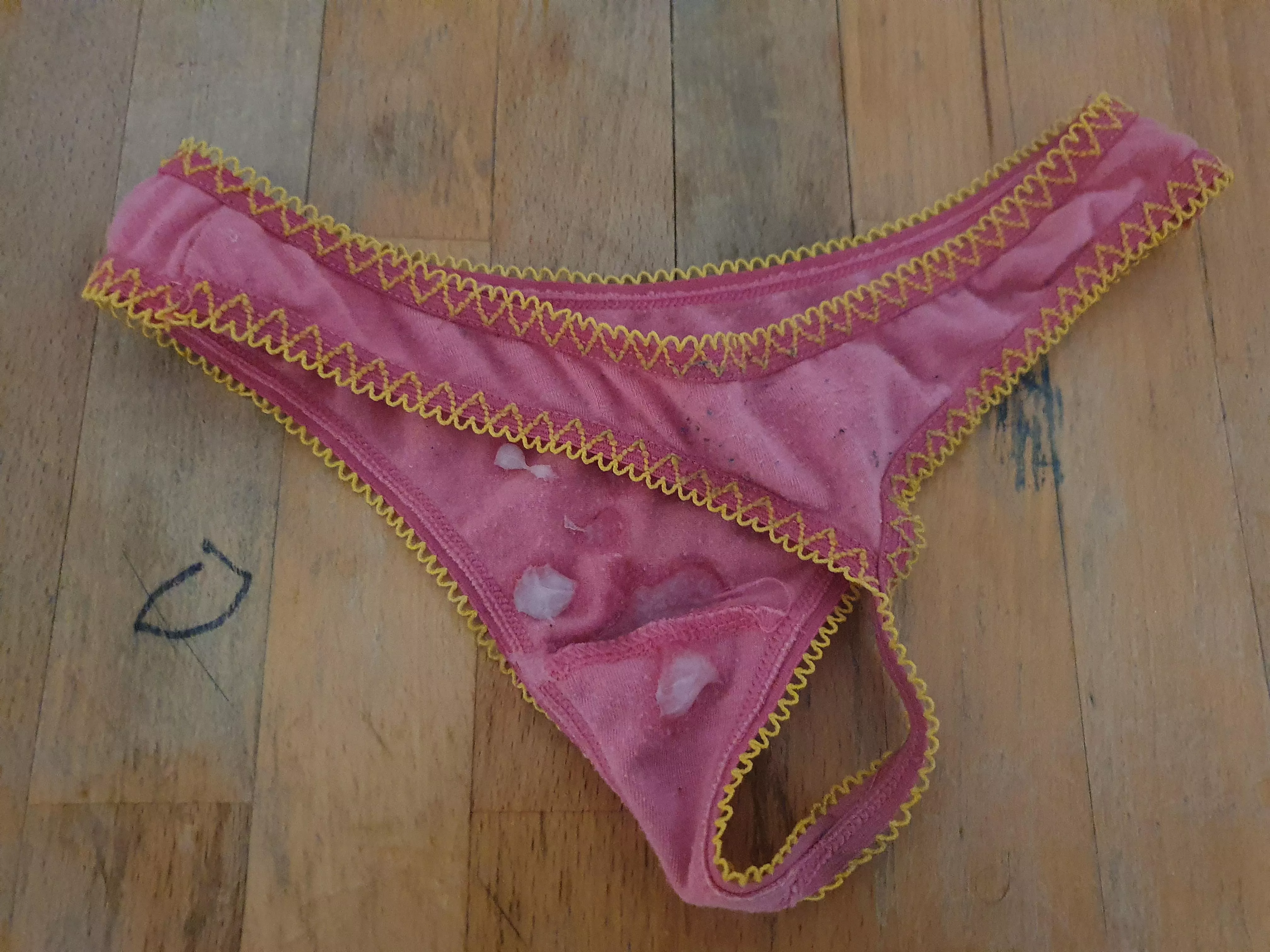 Cousins Teen Daughter Thong. Size XXS. Stole this Thong from her Drawer. Look, how I cum on them. Link in Comments posted by Present-Ad-8989