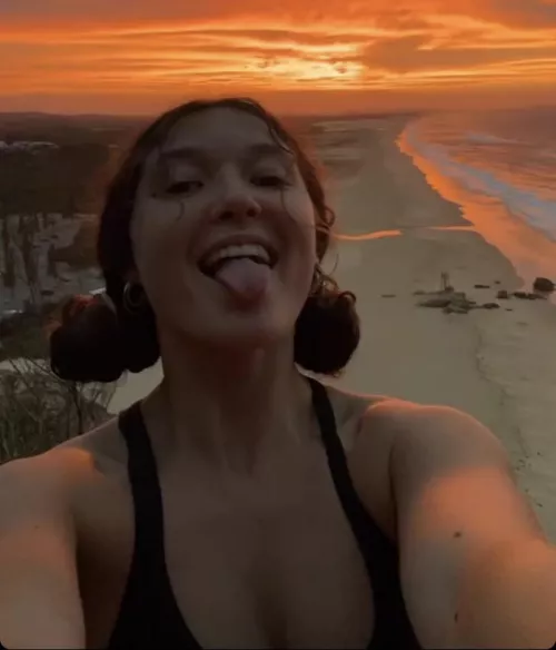 Cover her for her nudes. Kik johnny193820 by ejjeanbd