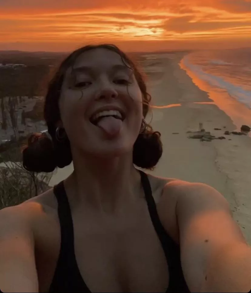 Cover her for her nudes. Kik johnny193820 posted by ejjeanbd