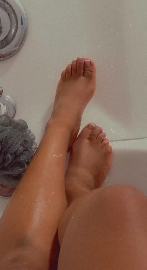 Cover my feet with your cum! 💦 by Affectionate-Win9406