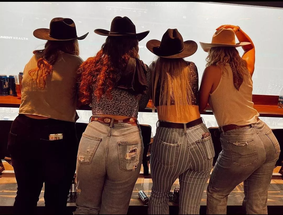 Cowgirl Booty posted by Impressive_Reading61