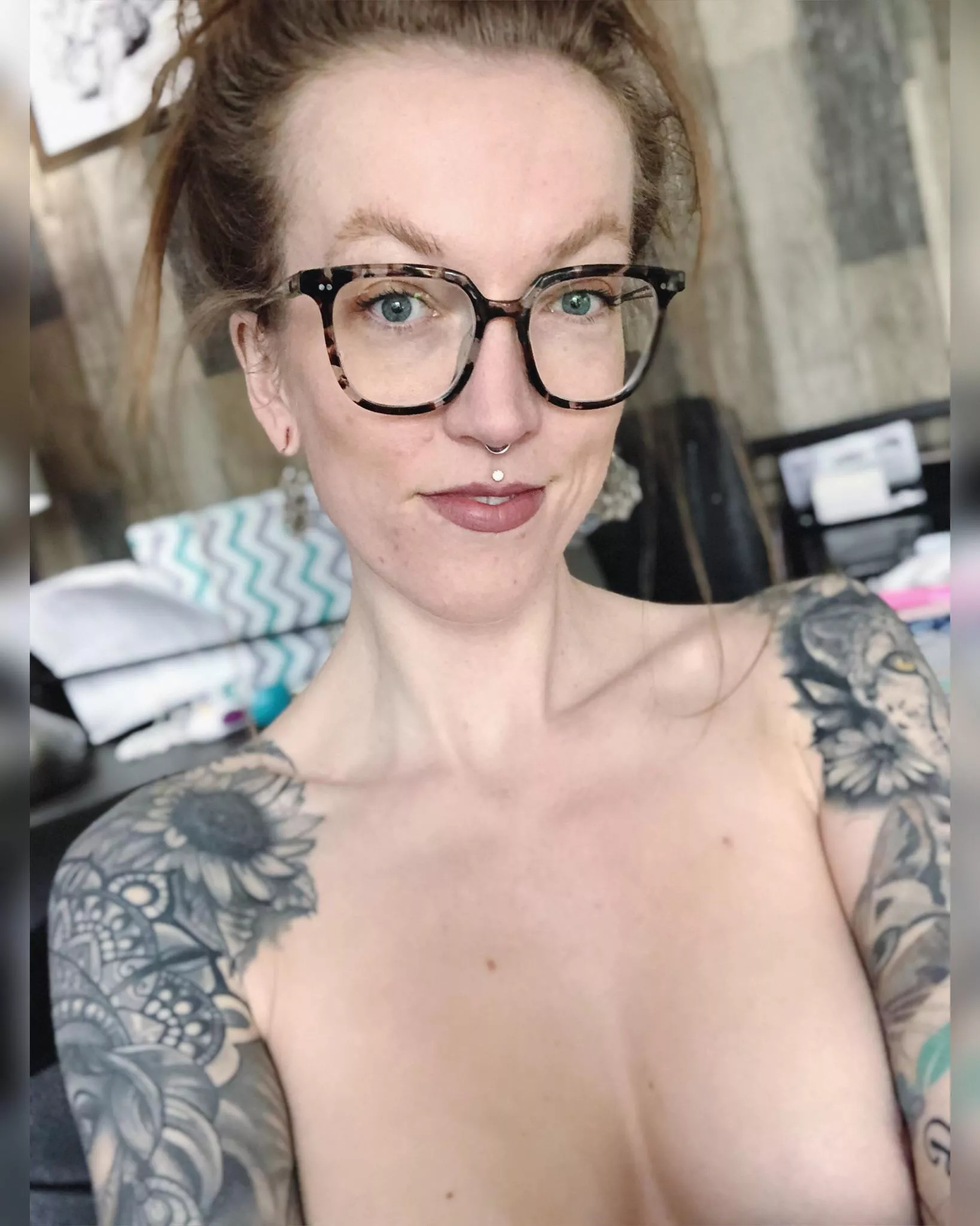 Craving internet attention today, come at me 😋☀️ posted by somydogcanhaveagood