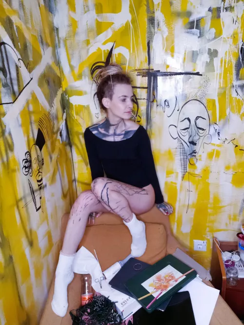 crib/studio vibes tonight by milaxmnsn