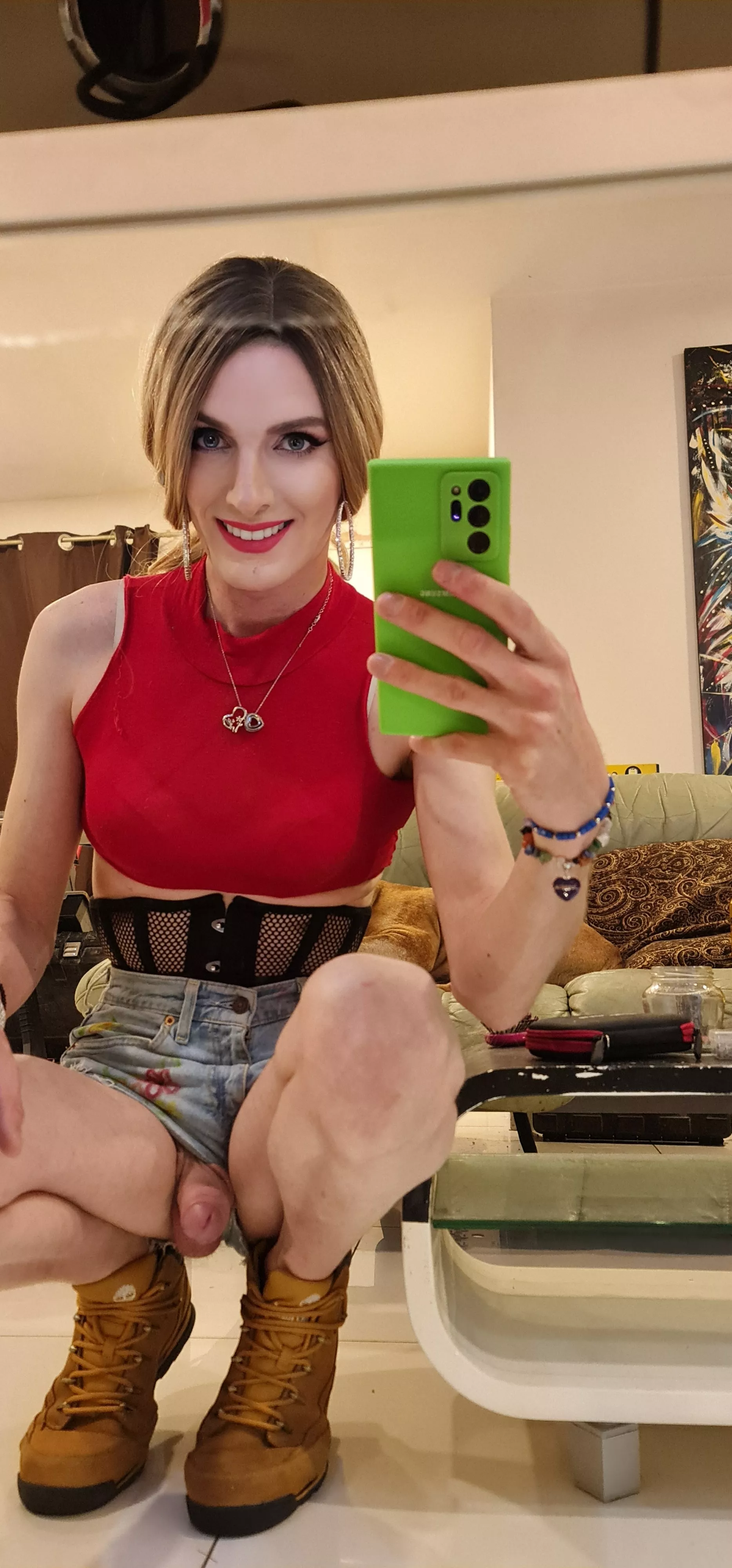 Crossdressbarbie posted by crossdressbarbie