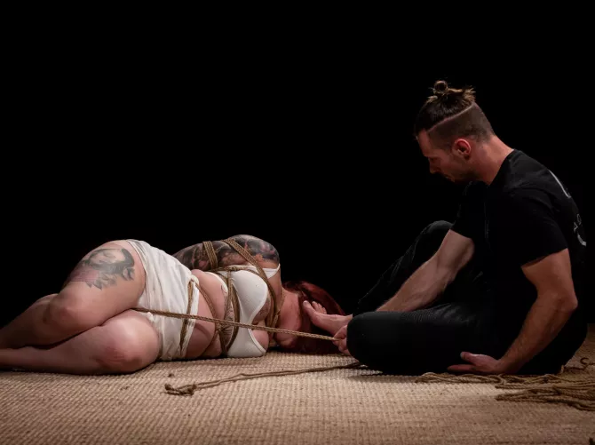 Crotch rope and a foot to the face… Play sessions with my rigger Supaku.rope on instagram by mrsrubyrouge