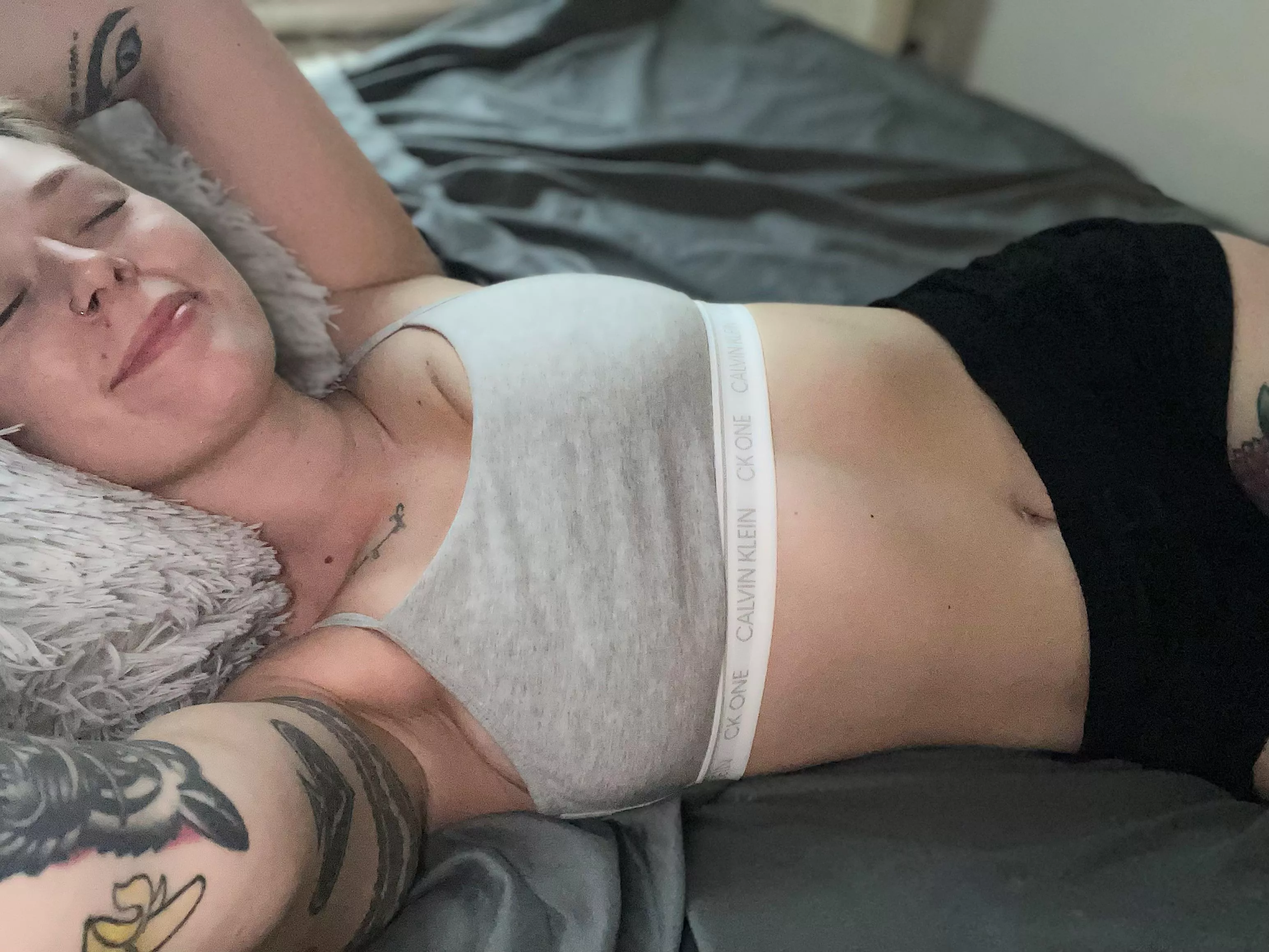 Cuddle or fuck?😋 posted by onlytiffxx