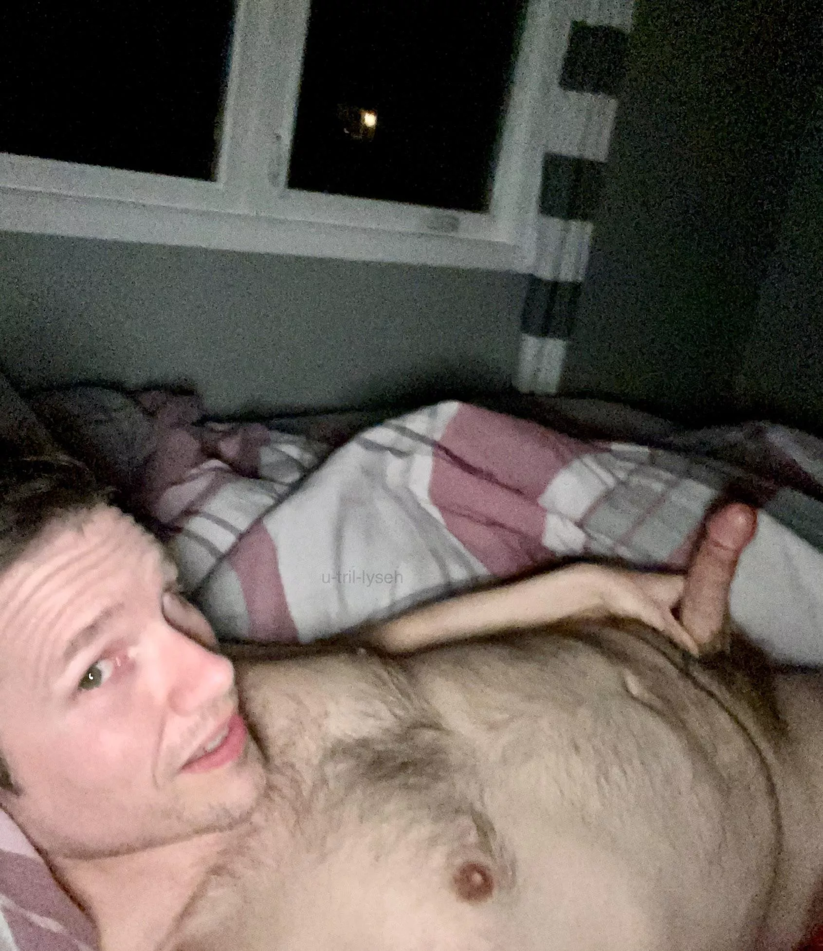 Cuddles and fun? posted by tril-lyseh