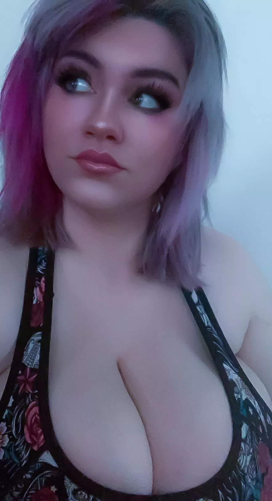 Cum cuddle and massage me? 🥺 posted by PlanktonOk7688