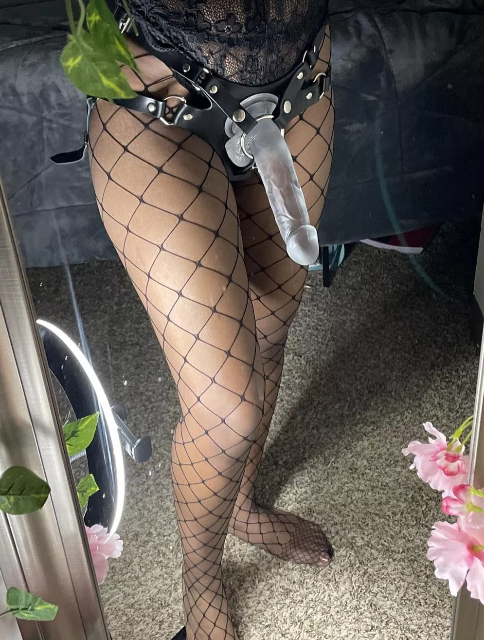 Cum get my dick tonight, unless you can’t handle it… posted by Allmyni