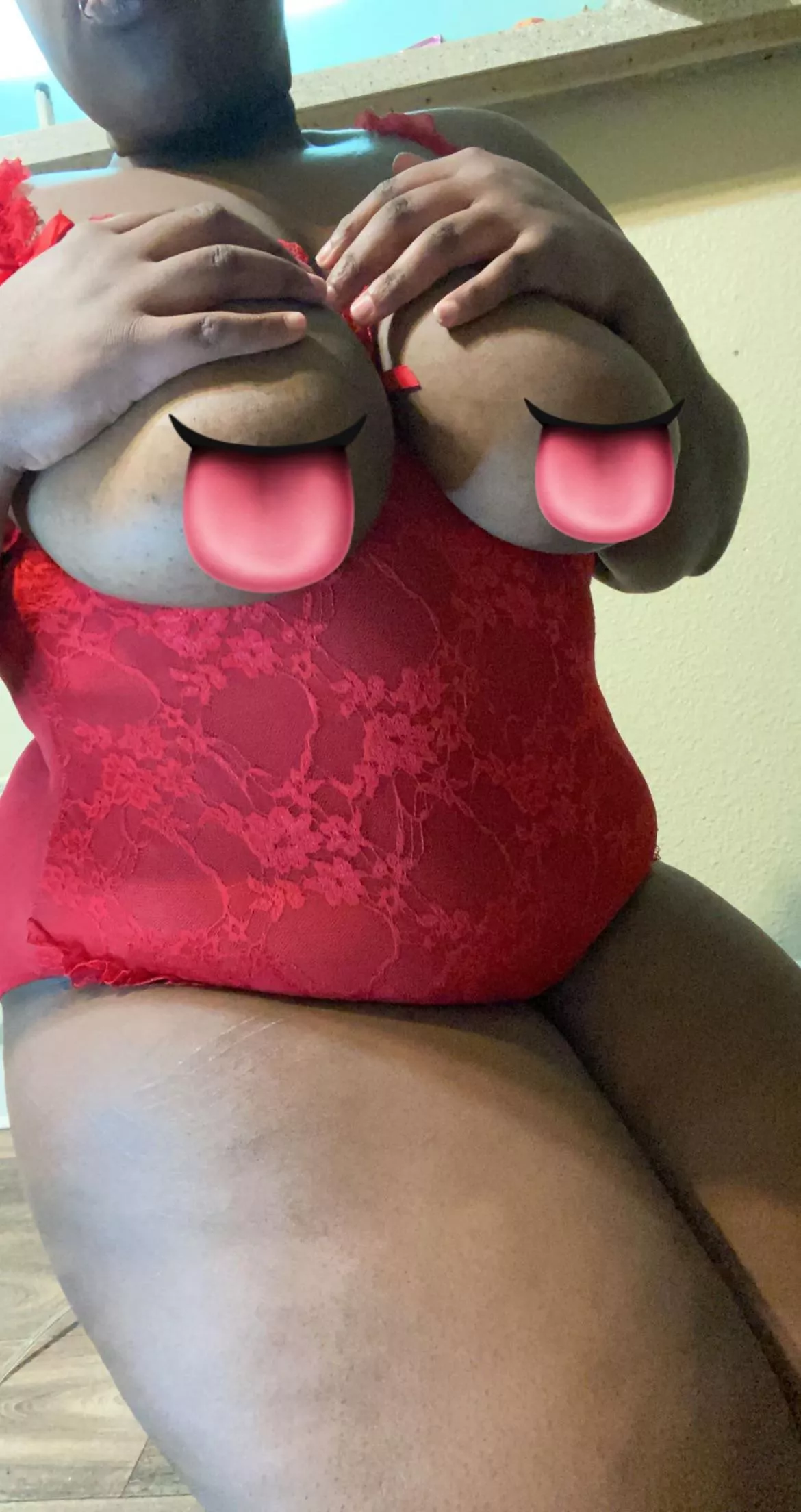 CUM HAVE FUN WITH ME ON ONLYFANS! ONLY $5.99 FOR 30 days or 35% OFF FOR 3 MONTHS👅 VIDEO REQUESTS AND PERSONAL CONTENT WELCOME! NO PPV! DAILY POSTS AND OVER 200 PICS/VIDEOS ALREADY UP! Solo AND COUPLE VIDEOS! FEET PICS AND WHIP CREAM PLAY 😈 LINK BEL posted by Maryquinn420