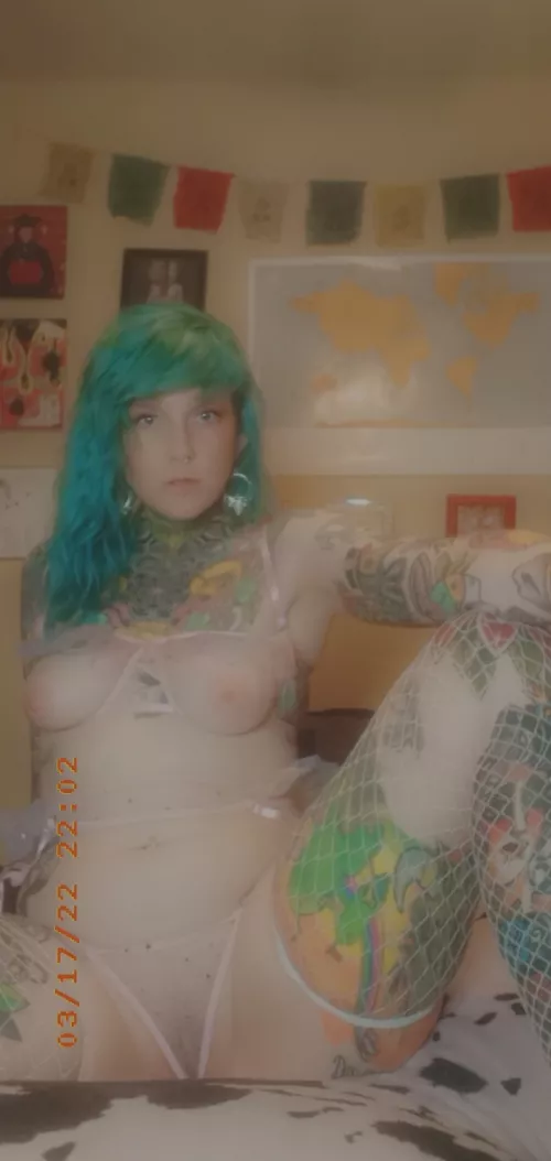 Cum join me in taking off these panties 💦 F 30 by honeybabe_69